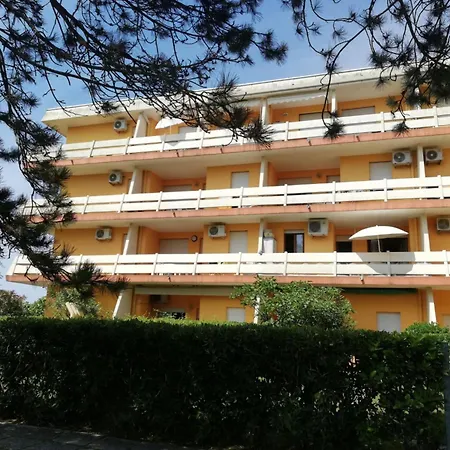 Comfy 80m From Appartamento Bibione